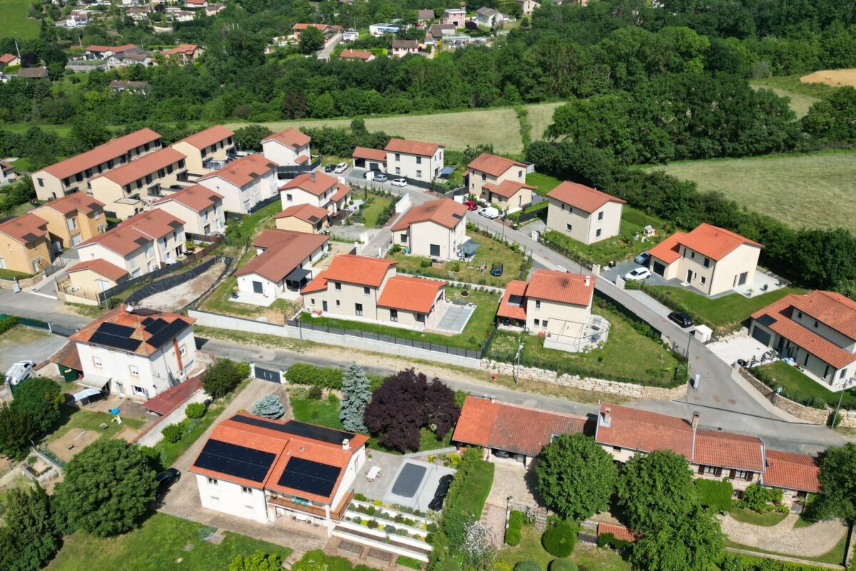Opération aménagement foncier à Saint-Bel (Rhône) par SEFI, aménageur lotisseur - 1